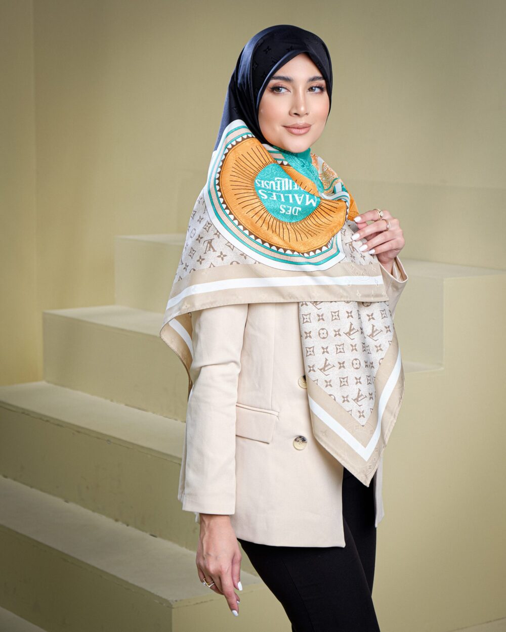روسری ابریشم ژاکارد ال وی 30134 - Image 4