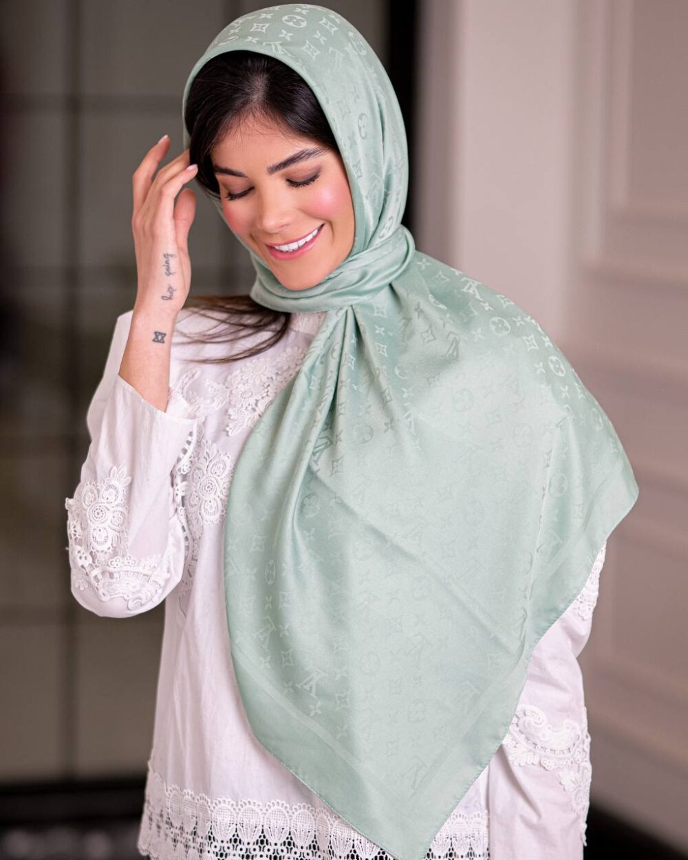 روسری ابریشم ژاکارد LV (قواره 90) 30127 - Image 6
